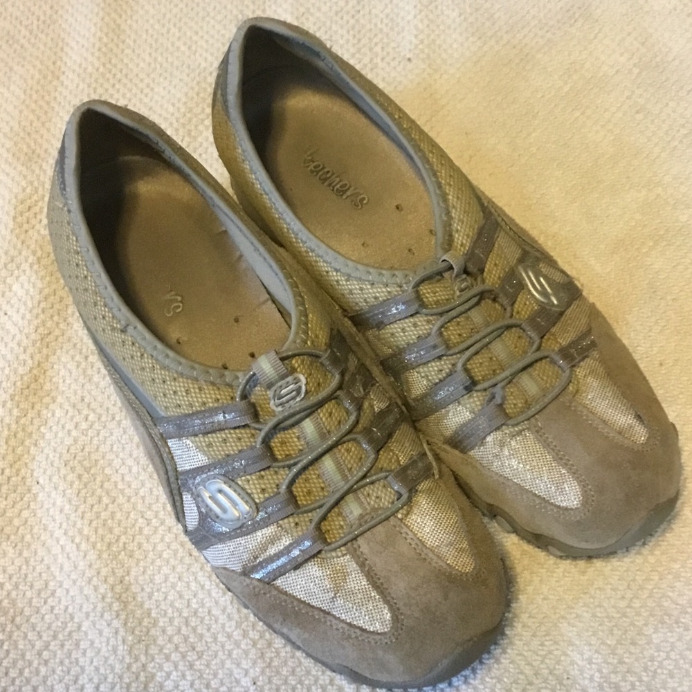 Skechers Women's Beige and Gray Sneakers